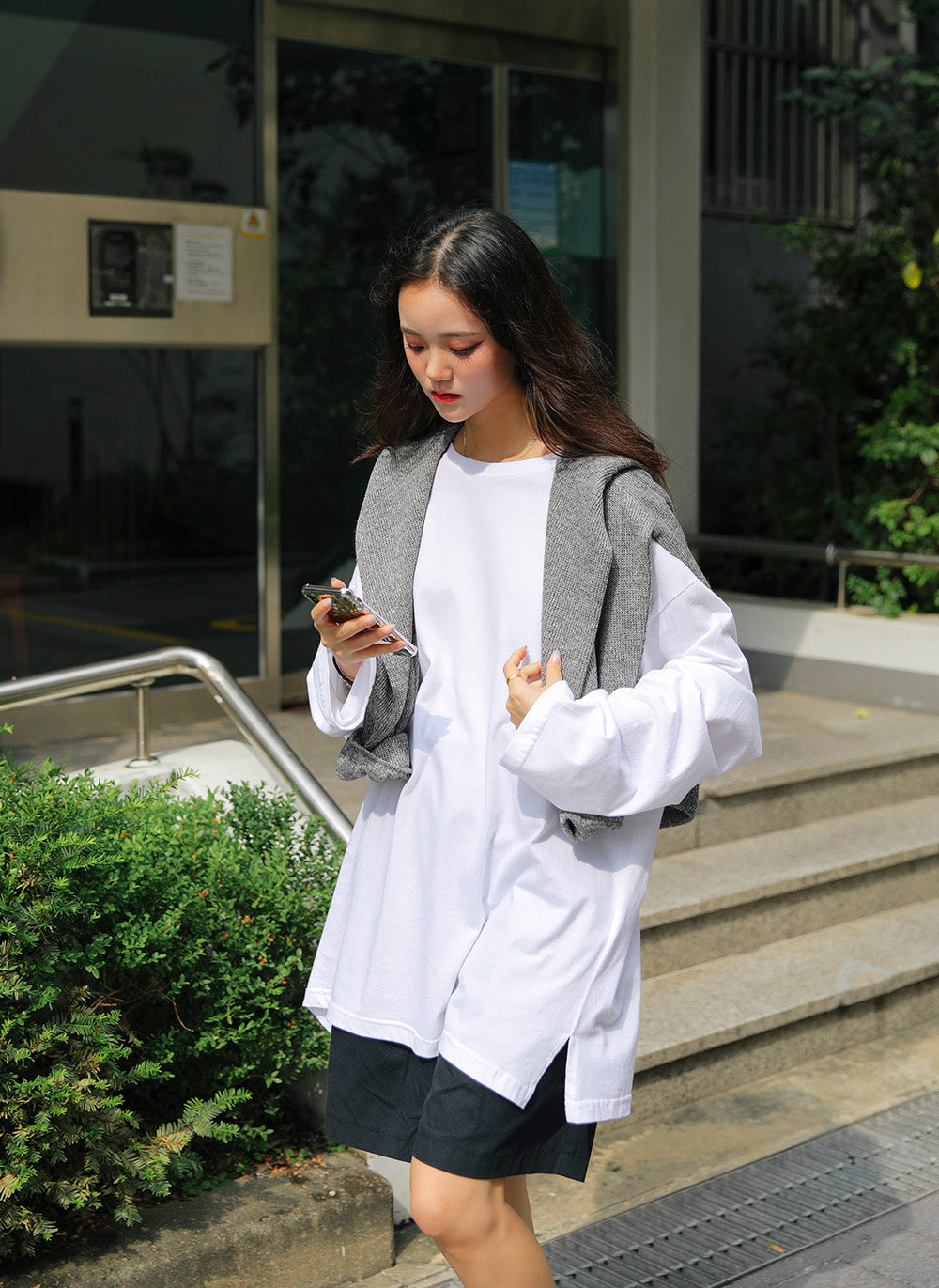 LOOSE LONG SLEEVE TEE (MULTIPLE COLORS)