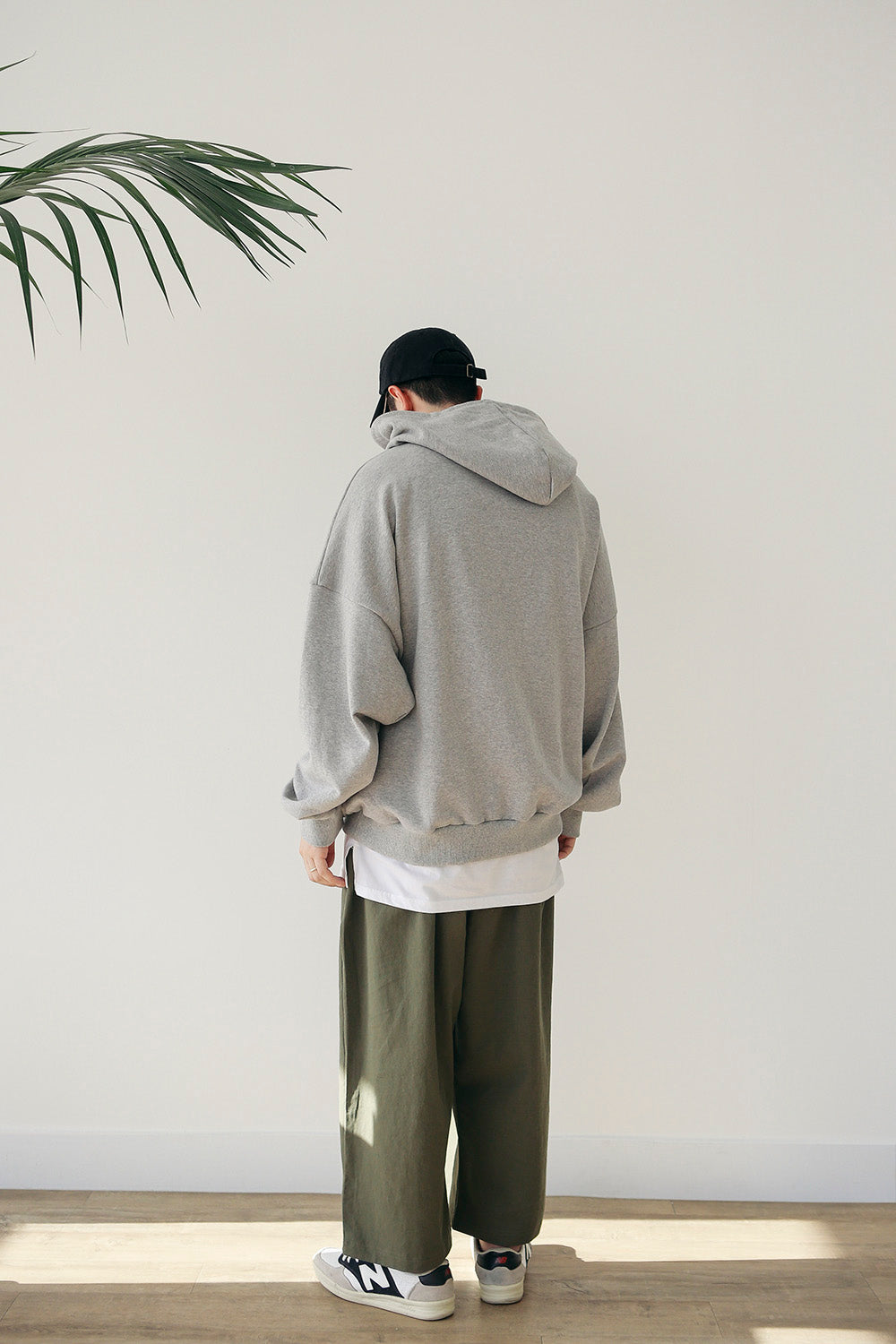 WIDE FIT PANTS (KHAKI COLOR)