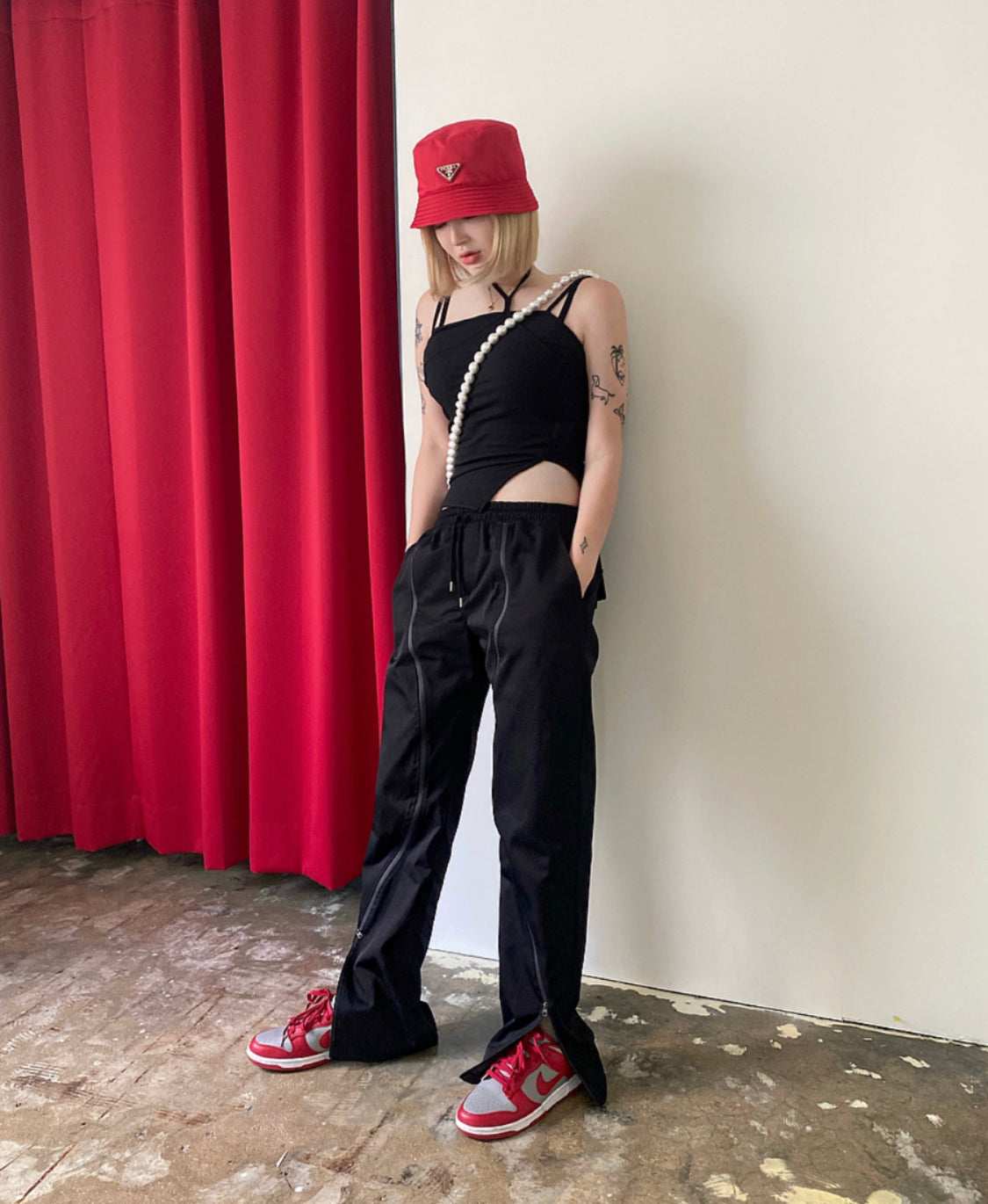 CUT LINE PANTS (BLACK COLOR)