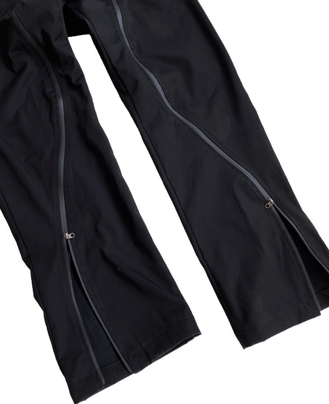 CUT LINE PANTS (BLACK COLOR)